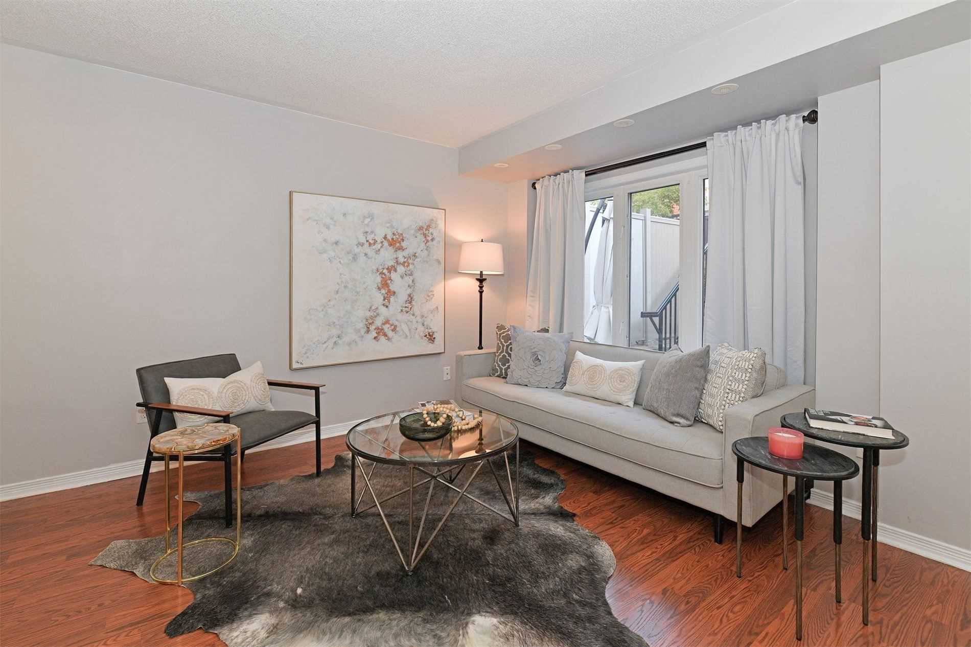 1 23 Frances Loring Lane, Toronto Sold, E5683985 Condos.ca