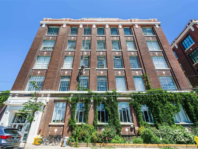 A007 - 245 Carlaw Ave