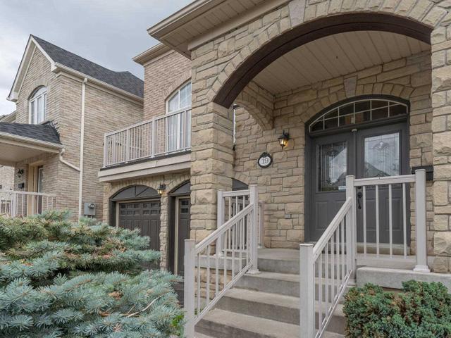 19 Loughlin Hill Cres