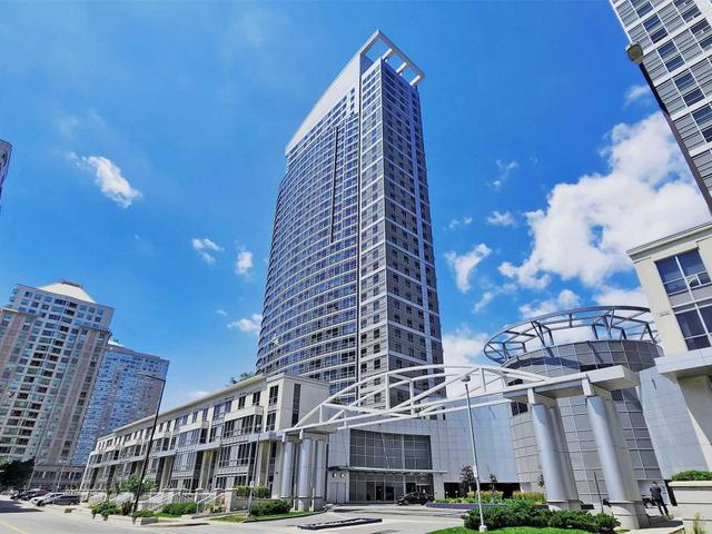 802 - 36 Lee Centre Dr