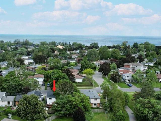 138 Clover Ridge Dr E