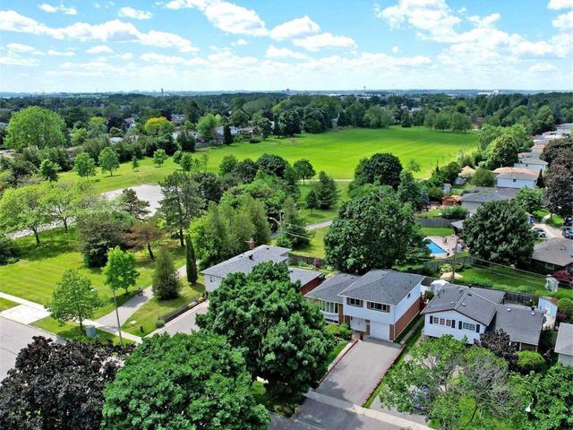 138 Clover Ridge Dr E