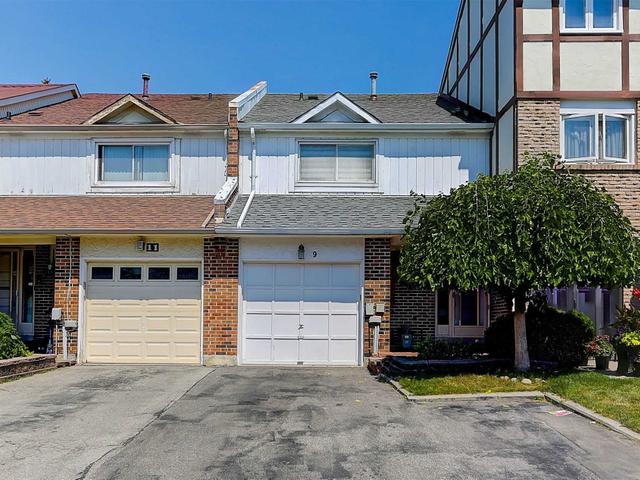 9 Glencoyne Cres