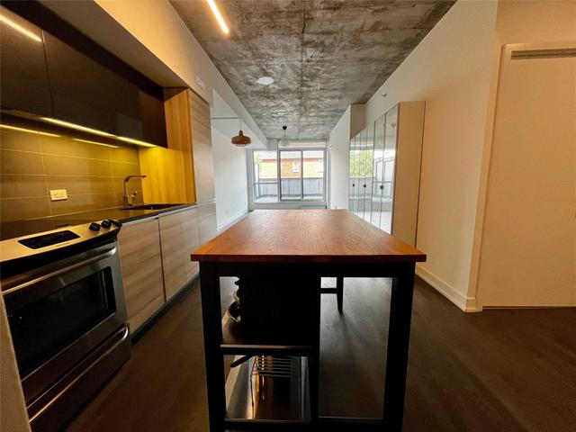 312 - 1238 Dundas St E