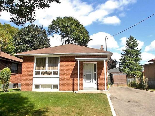 5 Applefield Dr