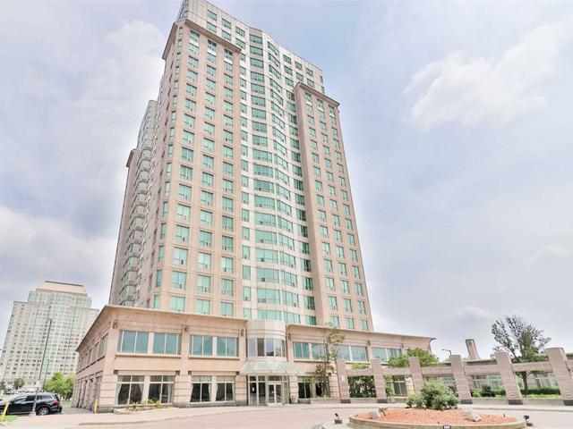 915 - 8 Lee Centre Dr