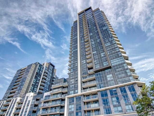 415 - 30 Meadowglen Pl