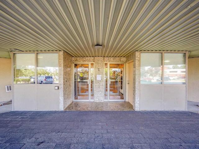 706 - 2 Westney Rd N