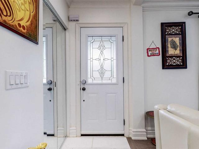 3 Fairway Dr