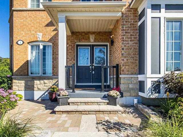 4 Whitlock Cres