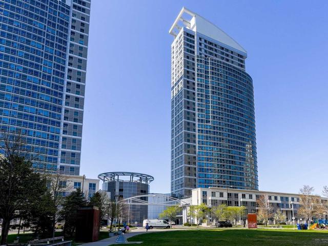 PH502 - 38 Lee Centre Dr