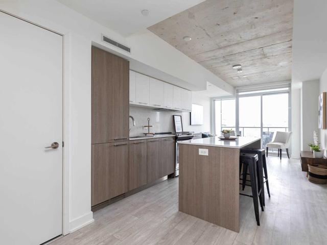 730 - 30 Baseball Pl