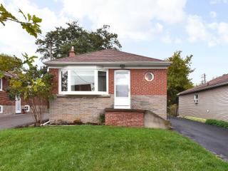 15 Hubert Ave
