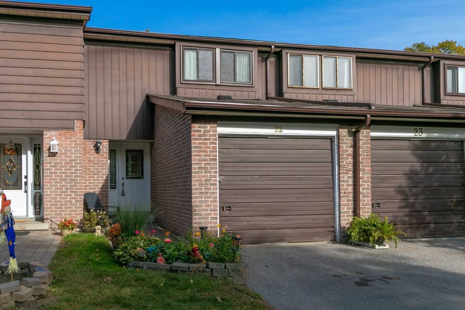 22 350 Camelot Crt, Oshawa Terminated, E5803305 Condos.ca