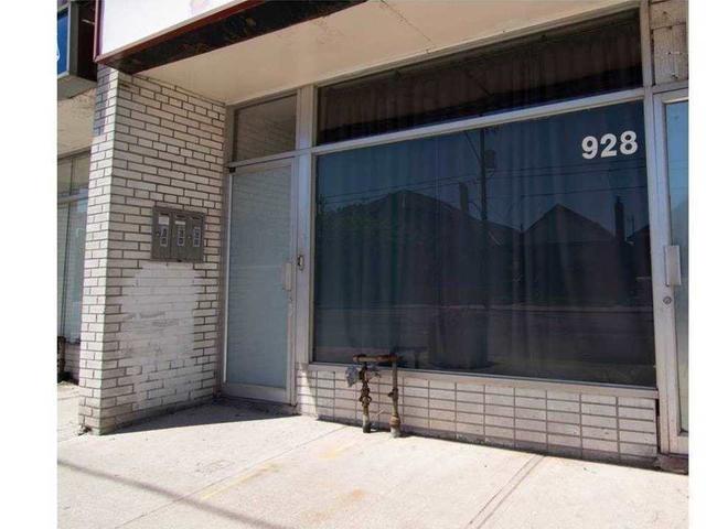 #1 - 928A Pape Ave