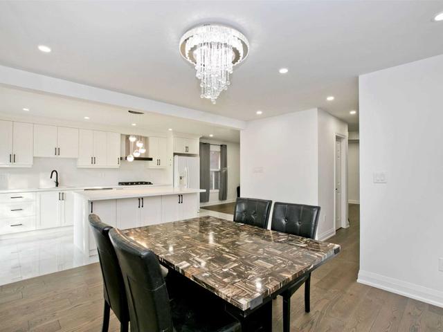 20 Lansbury Dr