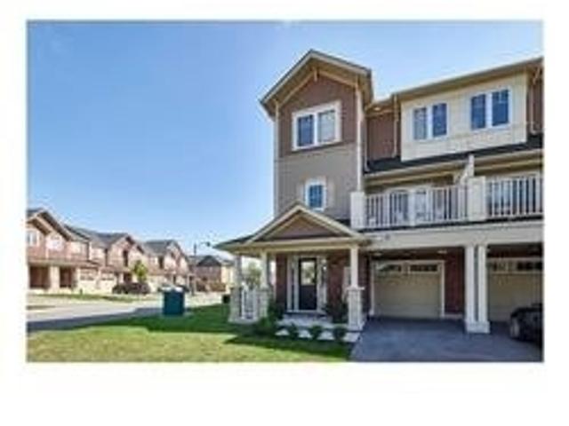 85 Far North Crt