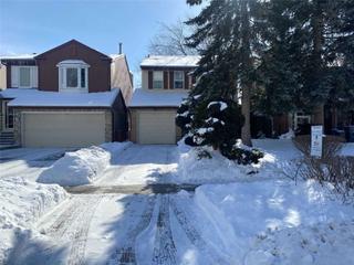 17 Sandyhook Sq