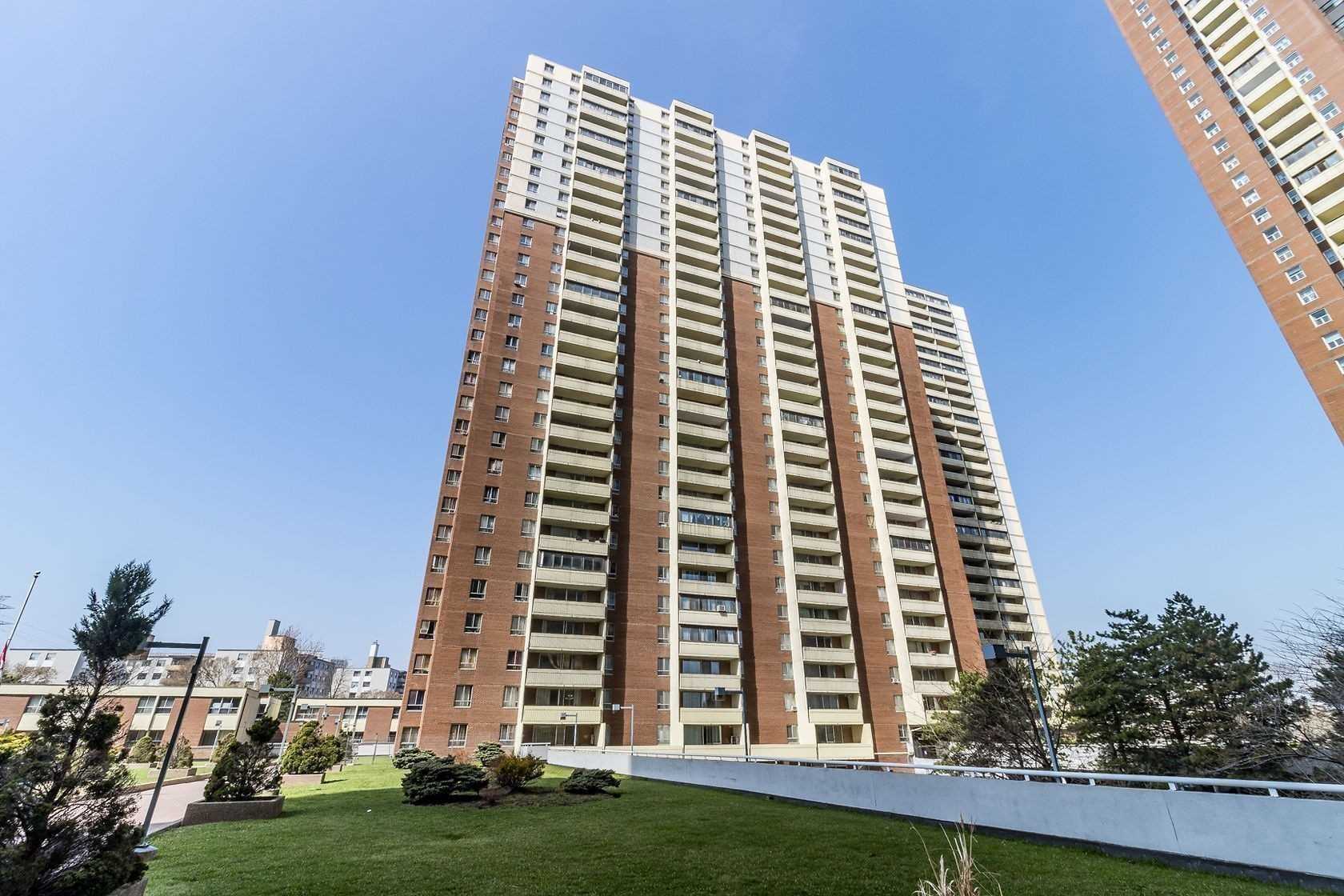 2902 1 Massey Sq, East York Terminated, E5924801 Condos.ca