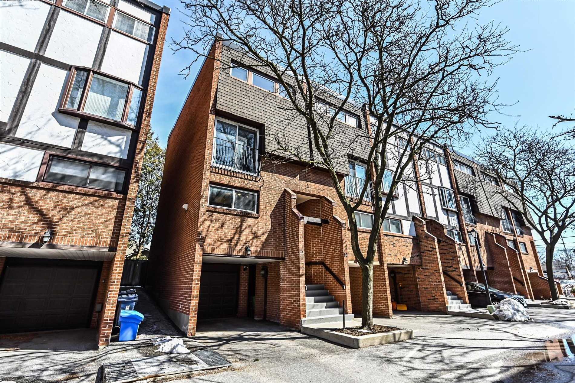 9 2716 St. Clair Ave E, East York Sold, E5978903 Condos.ca