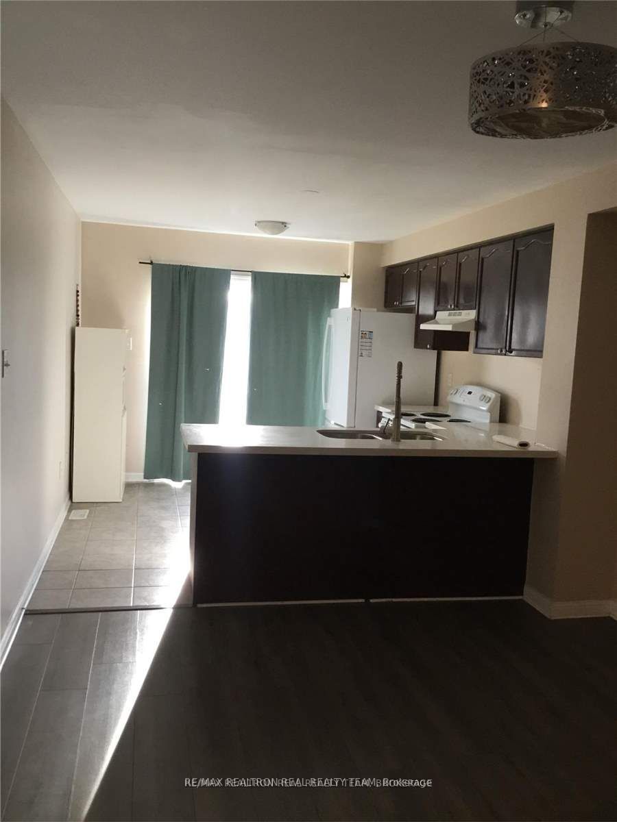 A 233 Rouge River Dr, Scarborough Leased, E6052092 Condos.ca