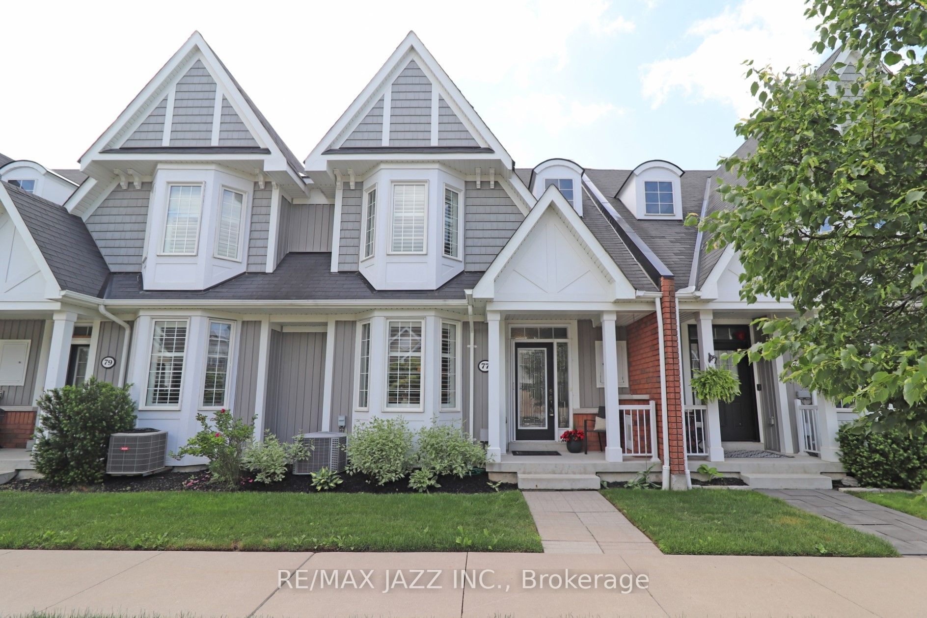 77 Vallance Way, Whitby | Sold, E6158984 | Condos.ca