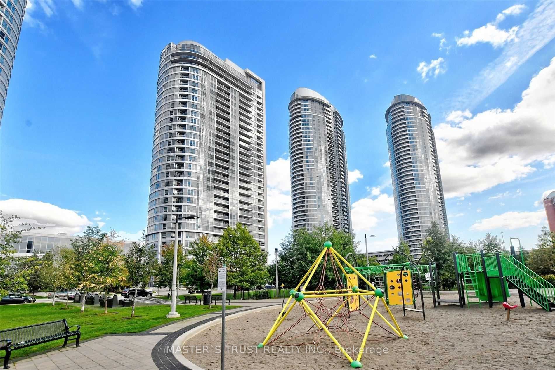 808 151 Village Green Sq, Toronto Sold, E6168752 Condos.ca