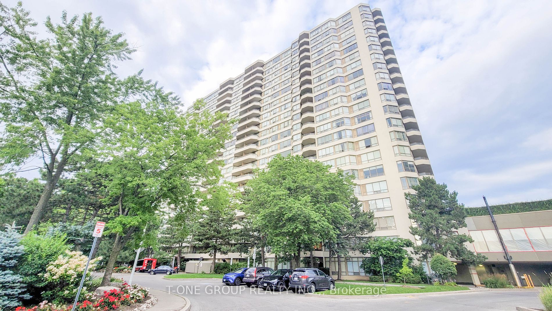 2107 5 Greystone Walk Dr, Scarborough Leased, E6684250 Condos.ca