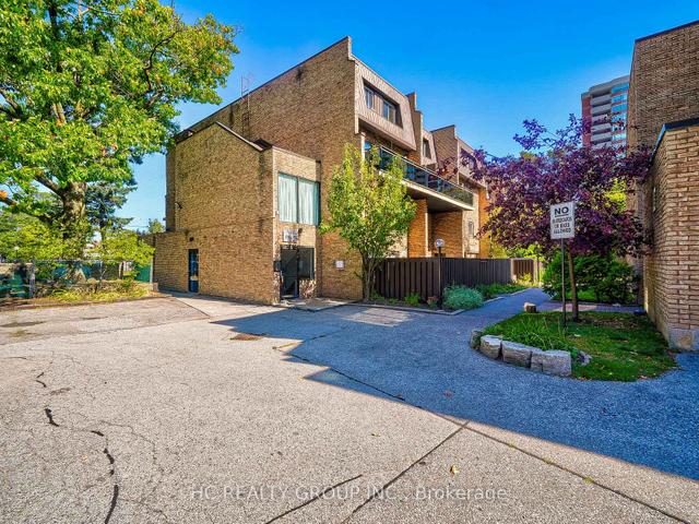 99 - 140 Ling Rd, Scarborough | Expired, E7042514 | Condos.ca