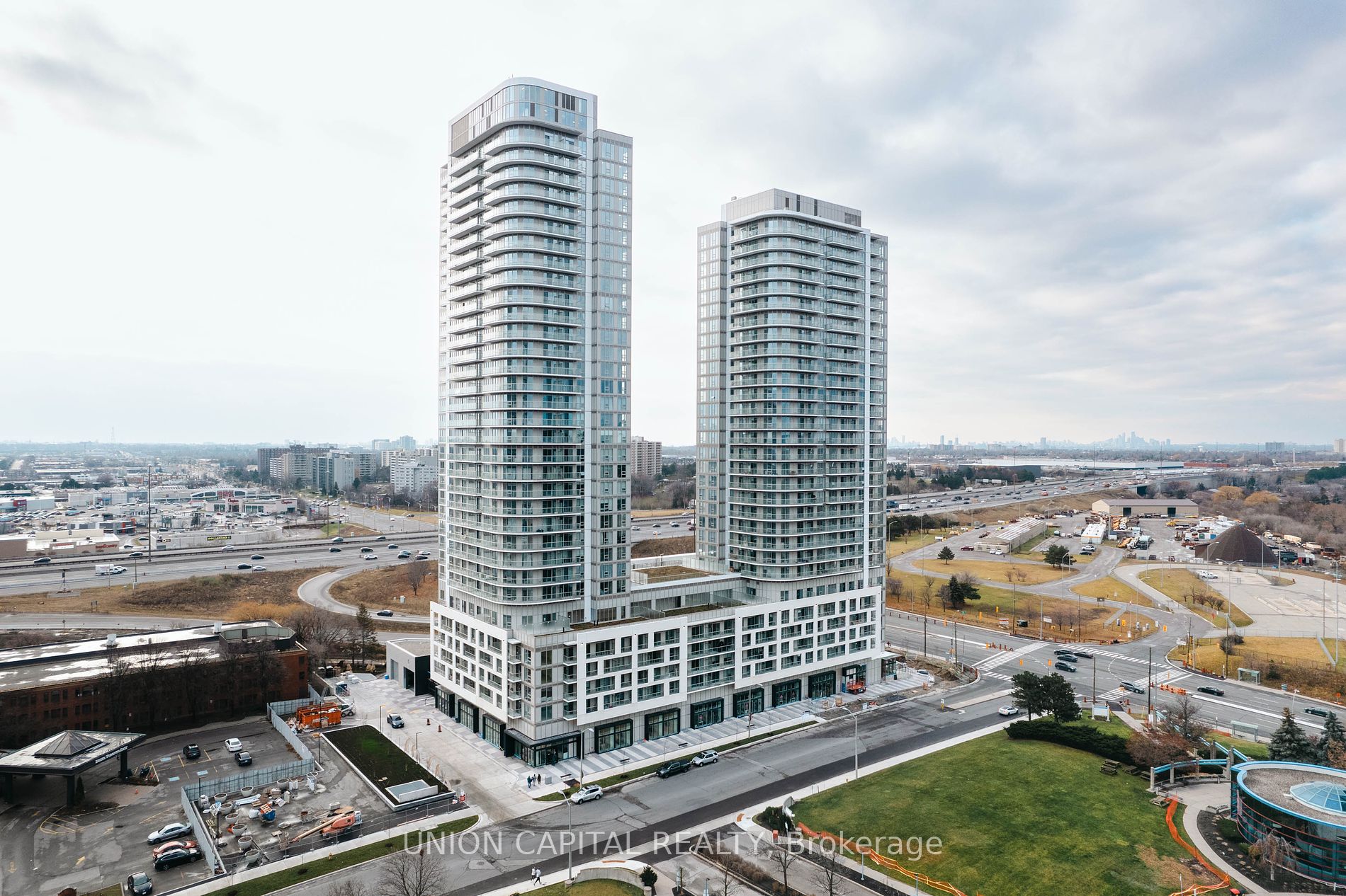 3021 2031 Kennedy Rd, Toronto Leased, E7353382 Condos.ca