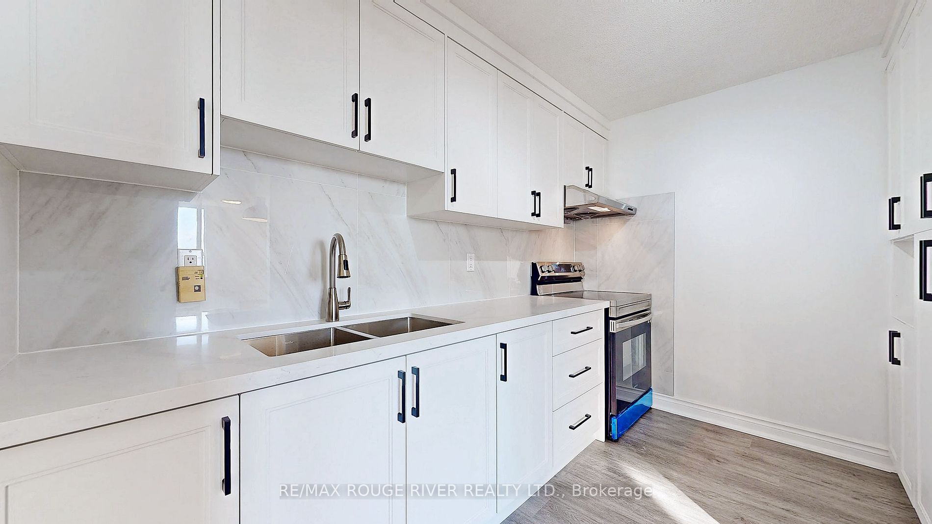 1907 15 Torrance Rd, Scarborough Sold, E8036296 Condos.ca