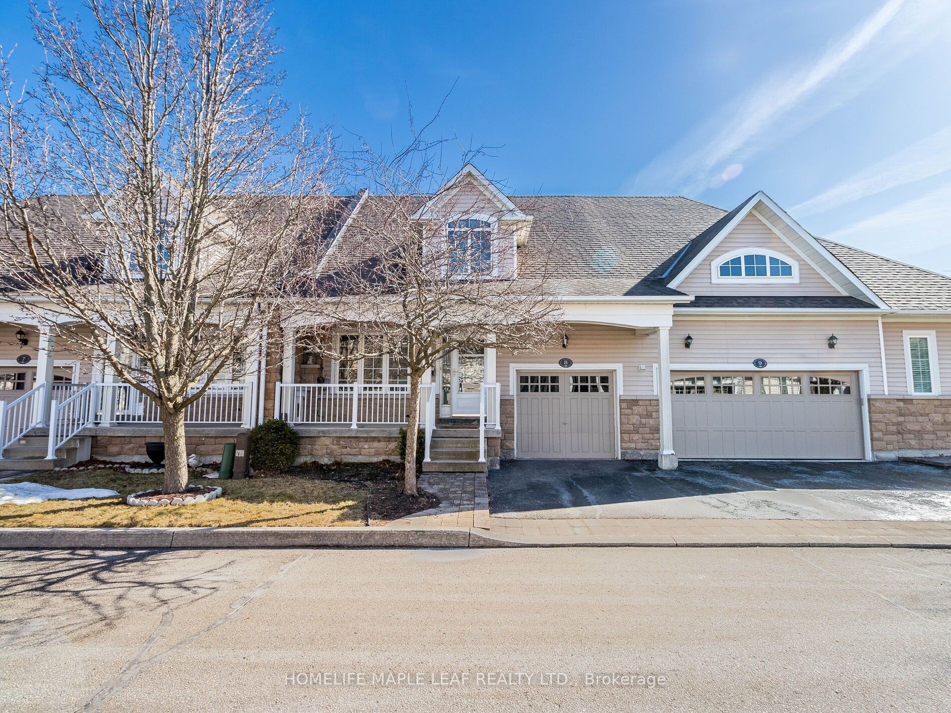 8 350 Lakebreeze Dr, Newcastle For Sale 699,991 Condos.ca