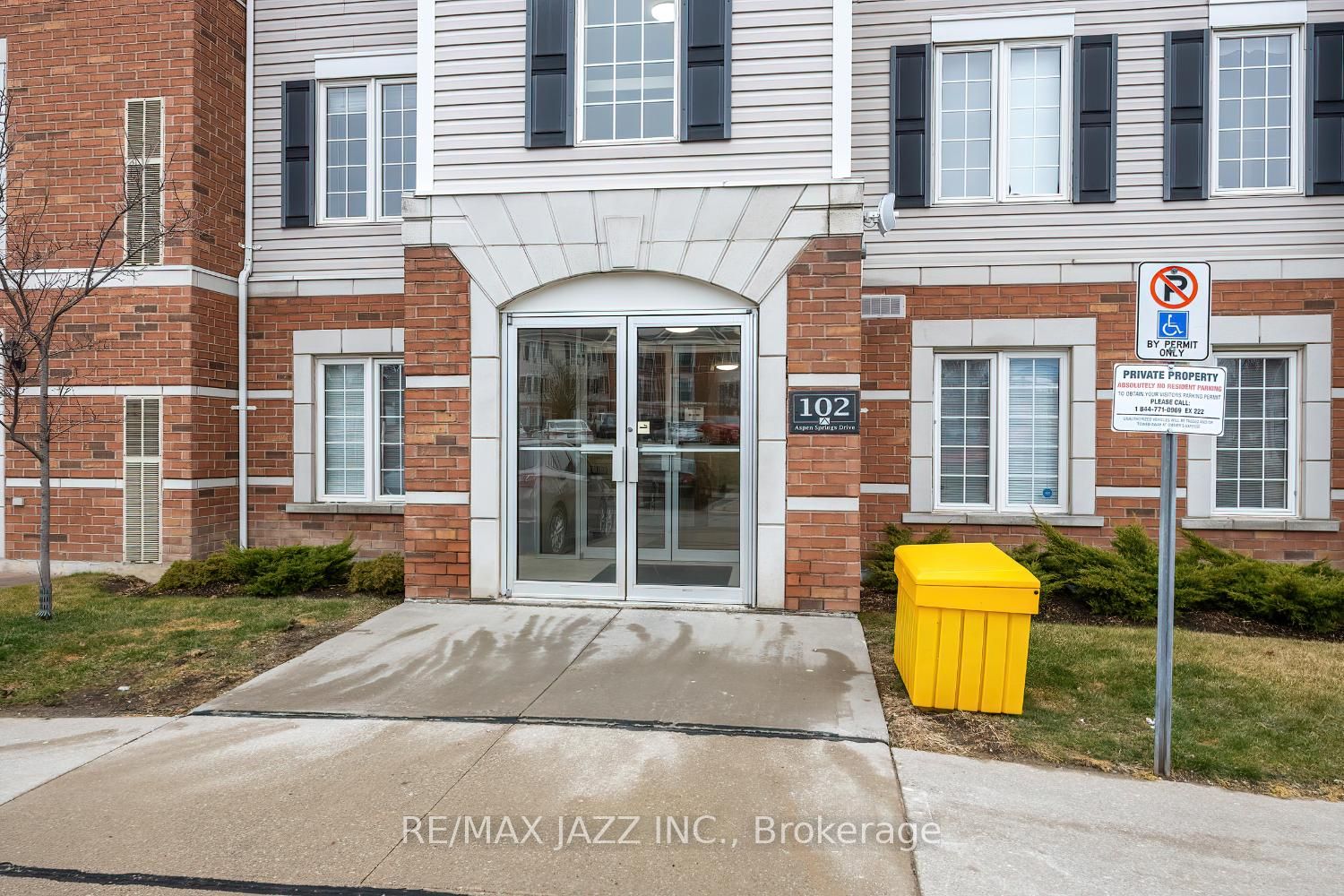 111 102 Aspen Springs Dr, Bowmanville For Sale 399,900 Condos.ca