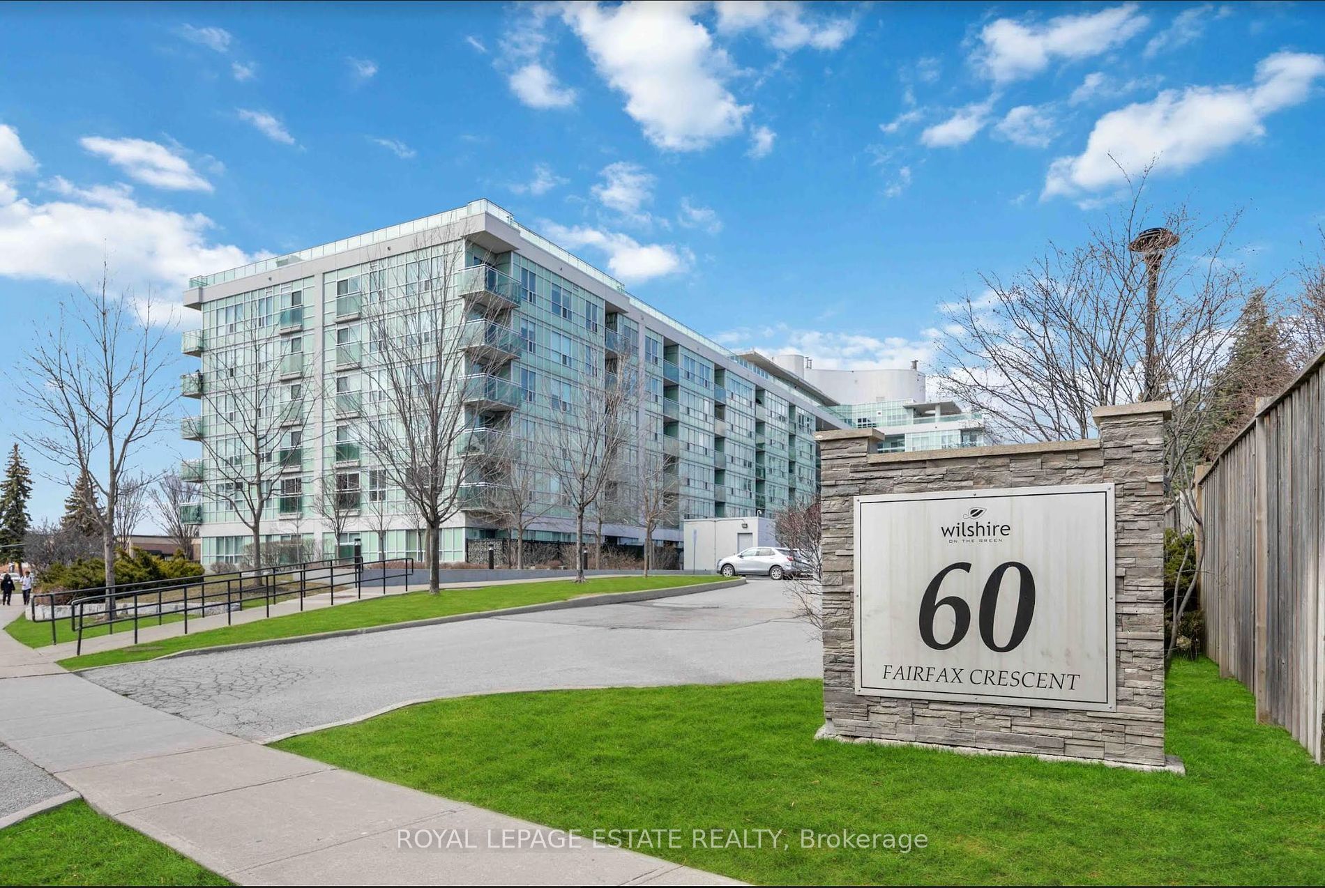 401 60 Fairfax Cres, Toronto Sold, E8340960 Condos.ca