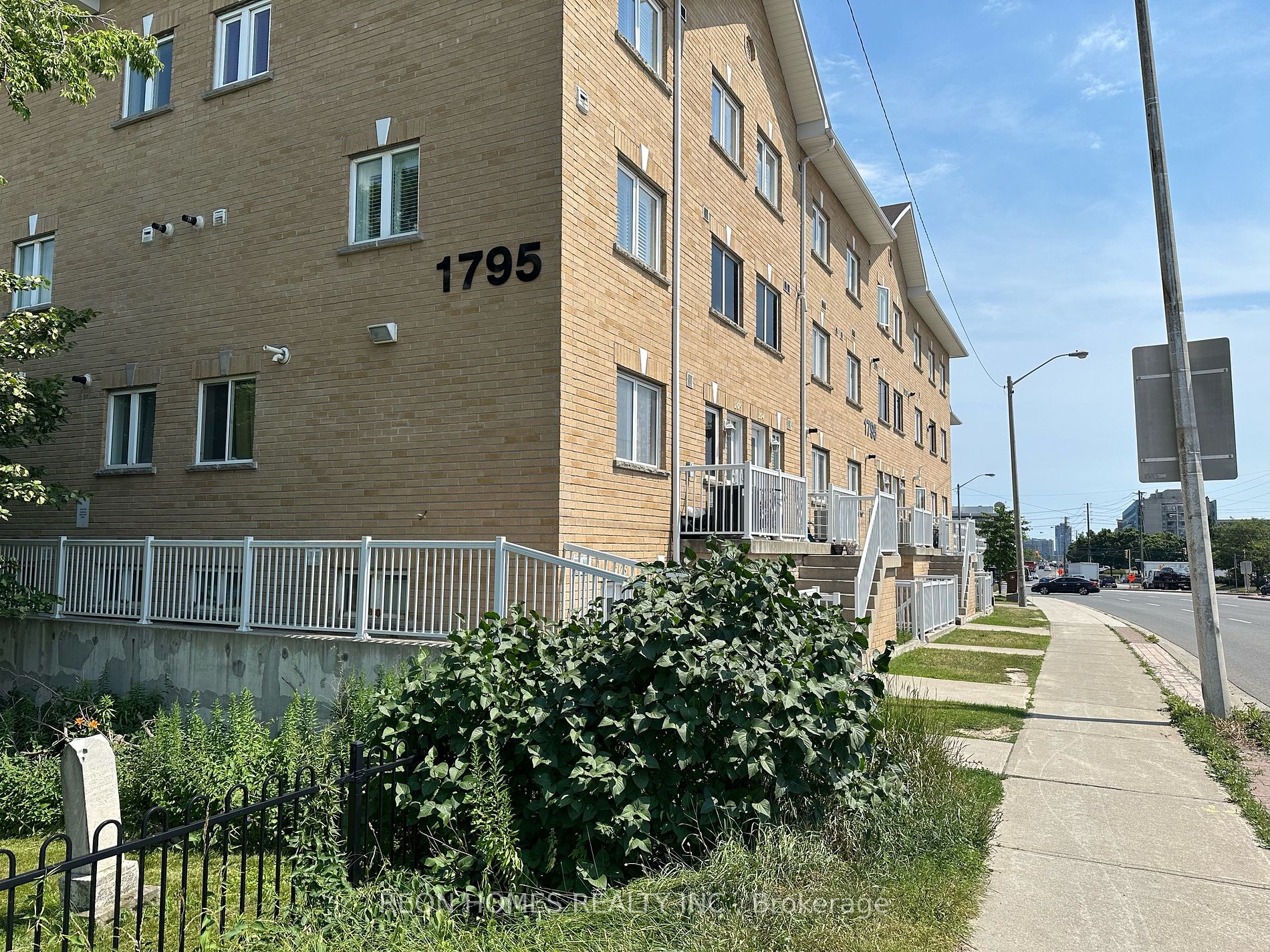 210 - 1795 Markham Rd E, Scarborough | Leased, E9020278 | Condos.ca