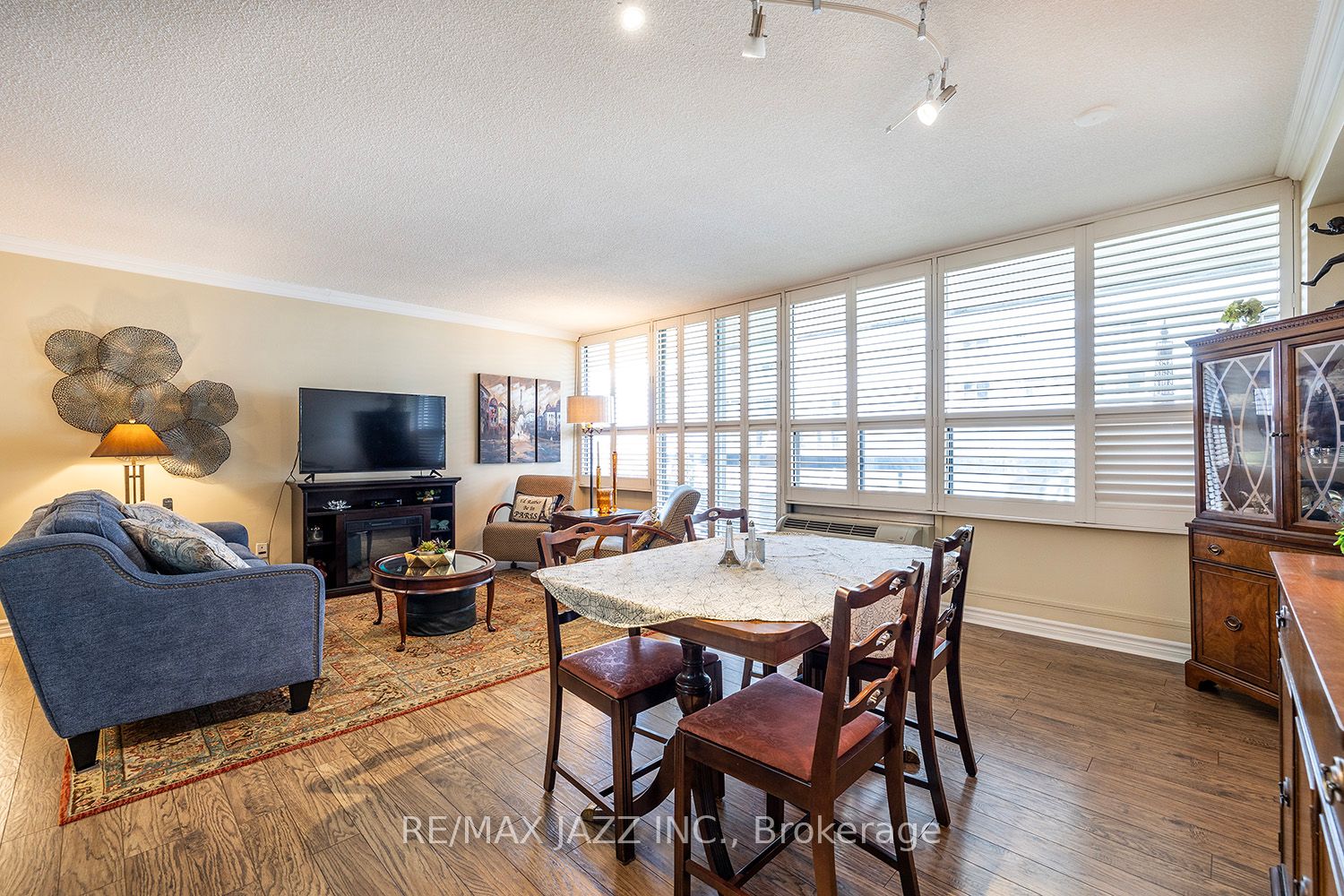 418 50 Richmond St E, Oshawa For Sale 479,000 Condos.ca