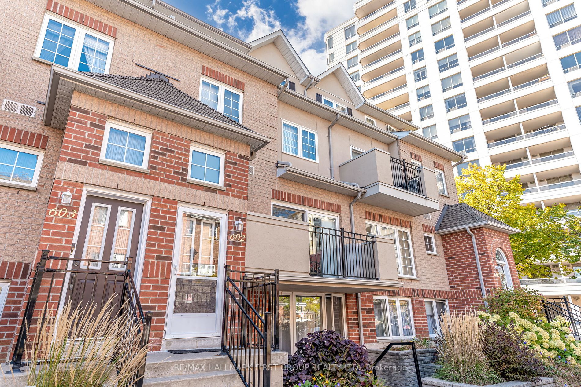 601 1400 The Esplanade Rd N, Pickering For Rent 2,950 Condos.ca
