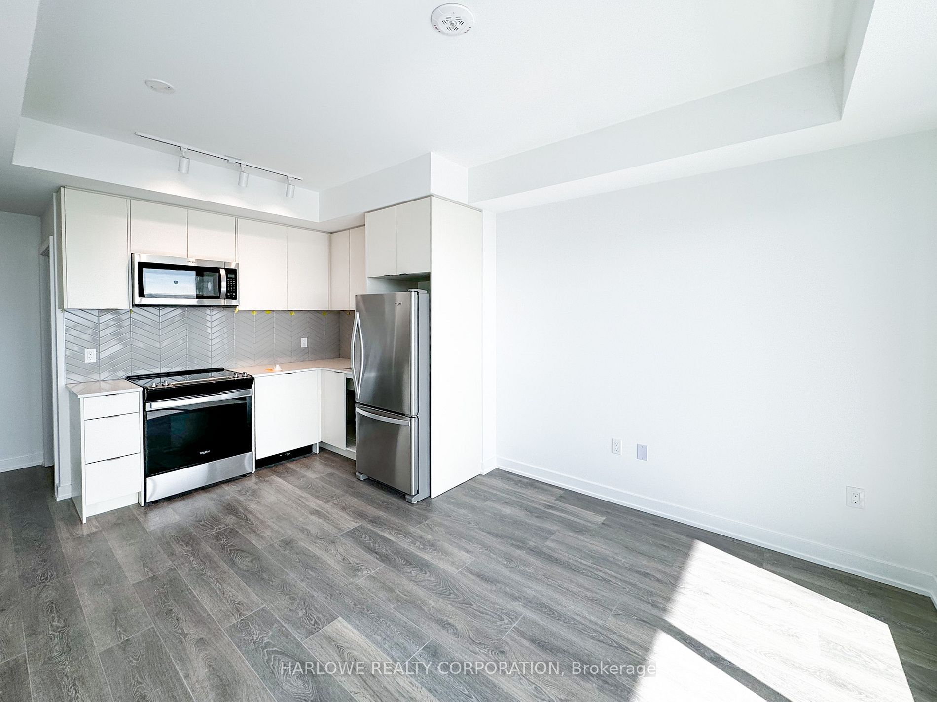 1006 A 1606 Charles St, Whitby For Rent 2,450 Condos.ca