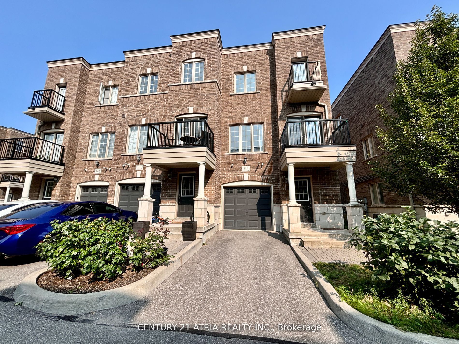 119 Ferris Sq, Courtice For Sale 699,000 Condos.ca