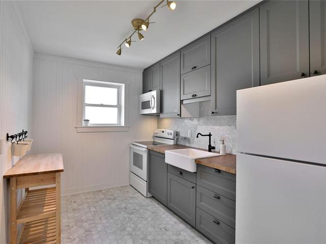8 - 2418 New Street