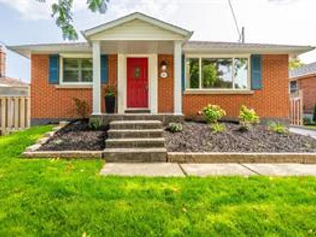 57 Fernwood Crescent