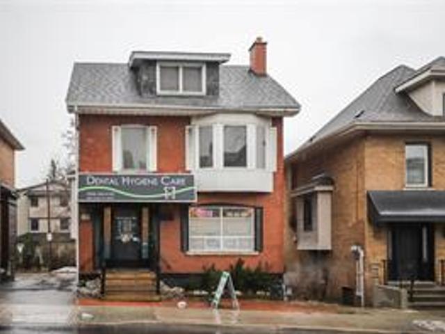 269 Main Street W