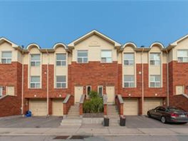 29 - 1510 REEVES Gate