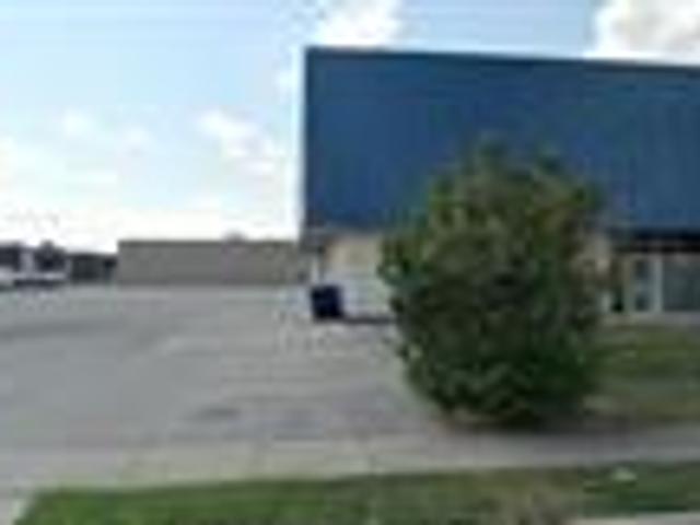 412 Rennie Street