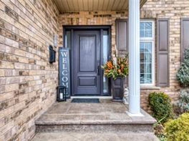 2113 DALECROFT Crescent