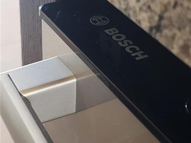 34 - 590 North Service Road