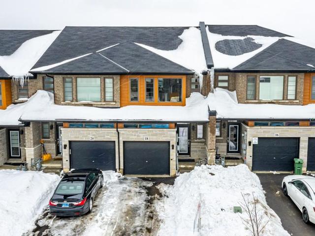 18 GREENWICH Avenue