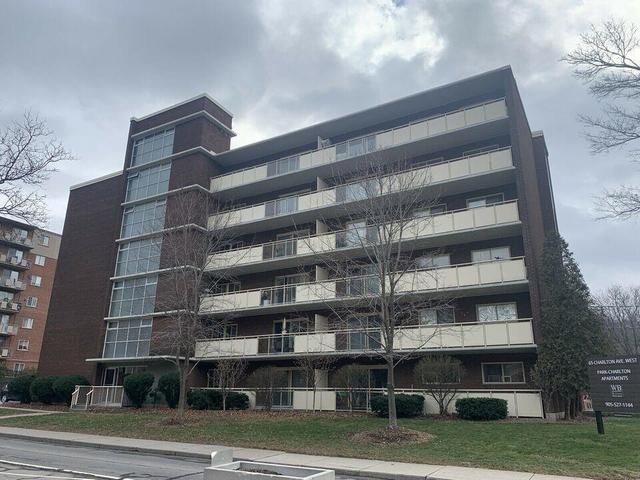 604 - 65 CHARLTON Avenue W