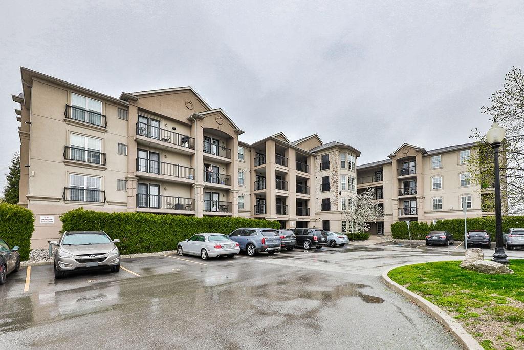 202 2045 APPLEBY Line, Burlington Sold, H4105578 Condos.ca