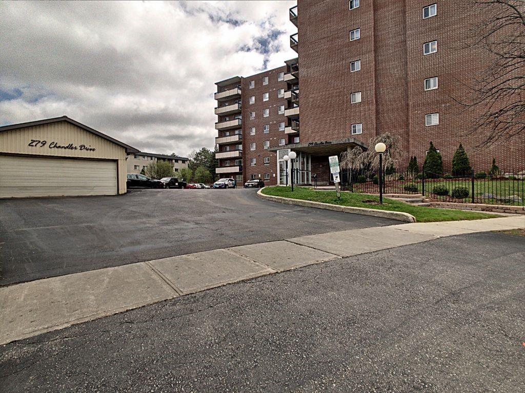 405 279 CHANDLER Drive, Kitchener Sold, H4105625 Condos.ca